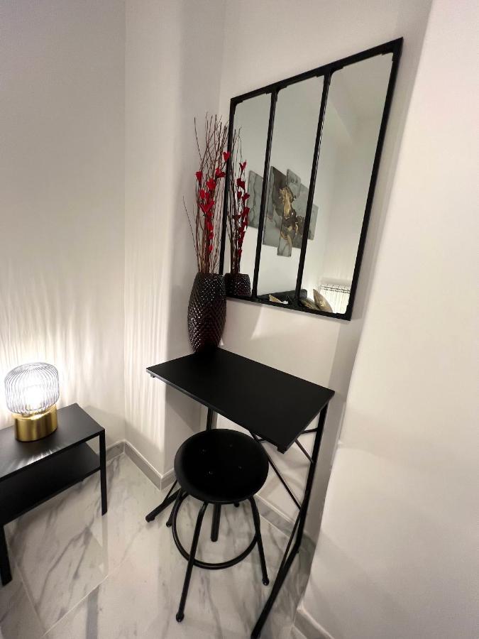 Fellini Suites Lungomare Near The Sea Catania Bagian luar foto