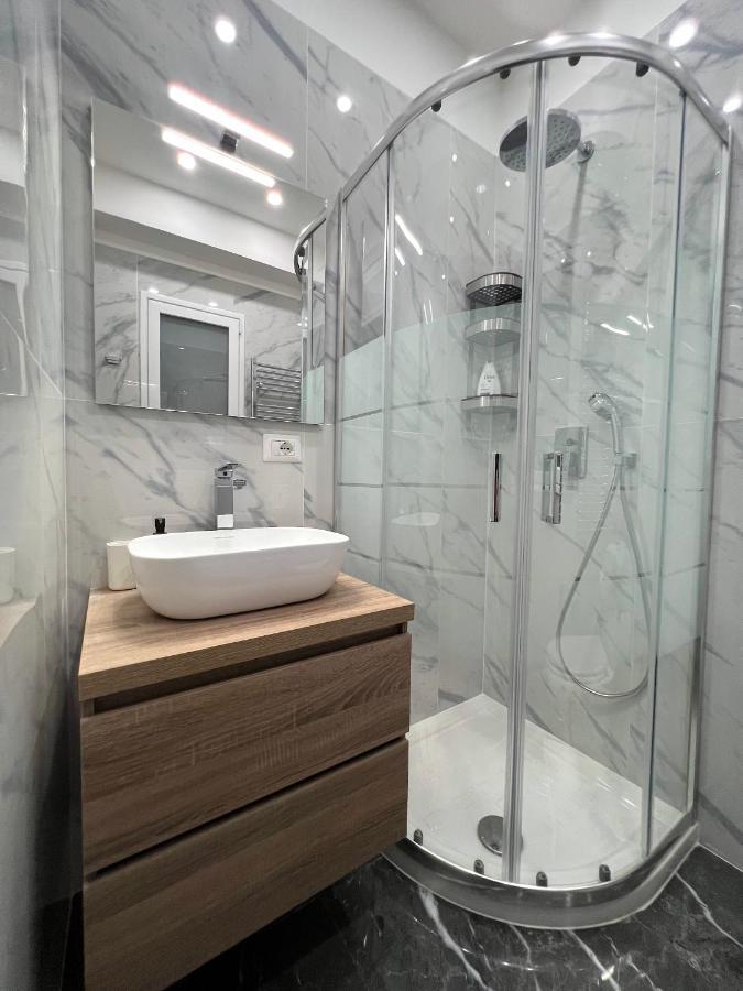 Fellini Suites Lungomare Near The Sea Catania Bagian luar foto